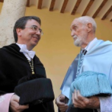 2012 :: José Luís Sampedro con el Rector de la Universidad en la Ceremenia Doctor Honoris Causa de la UAH