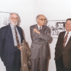 1998 :: Casa América _Madrid| José Luís Sampedro junto a José Saramago y el catedrático Rarael comte